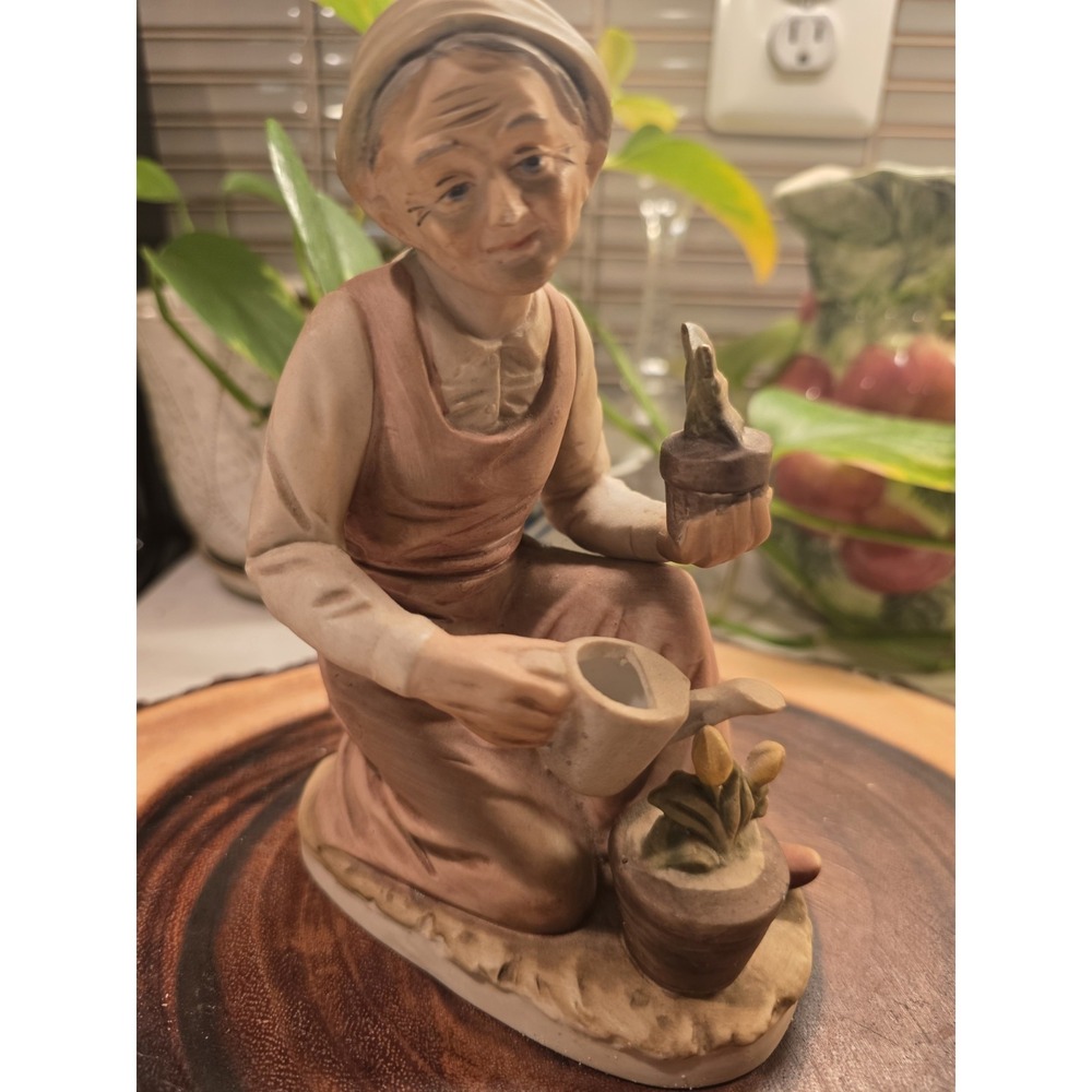 Old Woman Gardening Homco  Porcelain Figurine  Made In Japan  6 1/2" Vintage